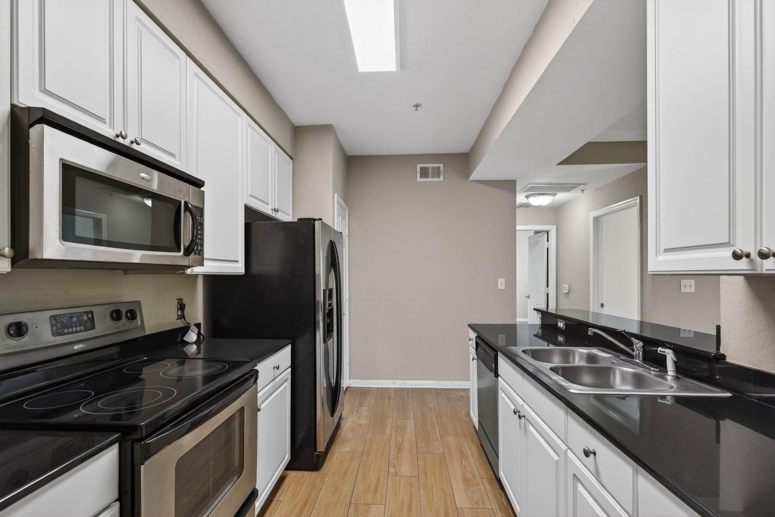 Granite Gourmet Kitchen 8539 Gate Parkway W 433